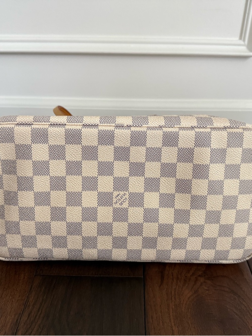 Louis Vuitton Damier Azur Neverfull MM - Picture 11 of 15